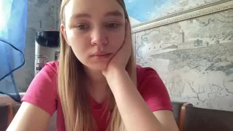 Snapshot of cherryleija chatting on 06-15-26, 04:25 Lei online show from 06-15-26, 04:25