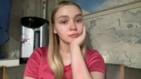 Snapshot of cherryleija chatting on 06-15-26, 04:31 Lei online show from 06-15-26, 04:31