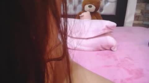 Snapshot of cherrylionn chatting on 09-25-25, 03:43 Cherry online show from 09-25-25, 03:43