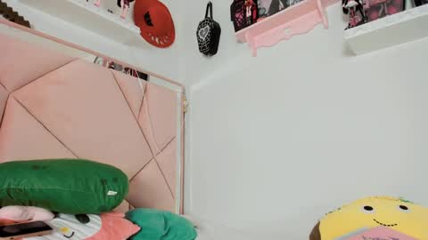 cherrycute666 online show from 01-26-25, 06:17