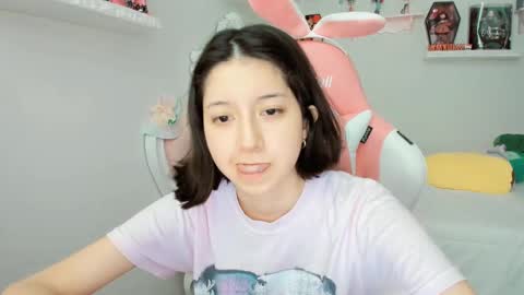 cherrycute666 online show from 10-04-25, 10:41