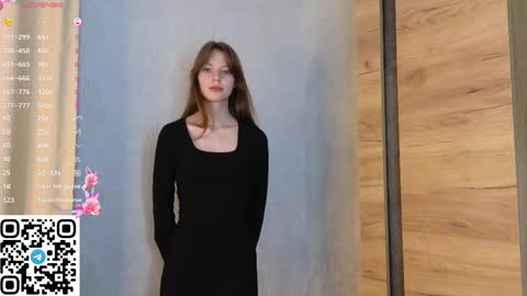 Loise online show from 11-21-25, 05:11