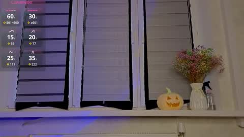 Lysia online show from 10-18-25, 11:11