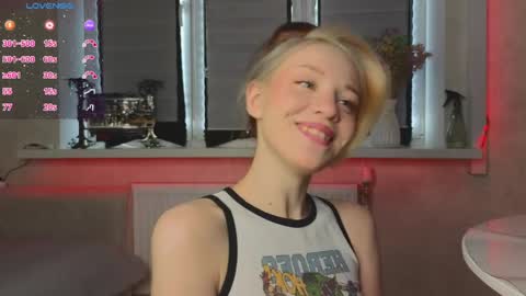 Lysia online show from 04-08-26, 01:11