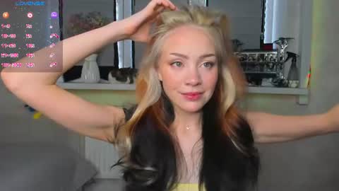 Lysia online show from 06-13-26, 02:59