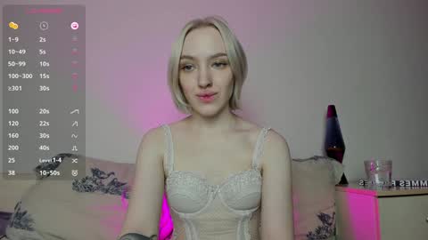 Snapshot of cherylmason chatting on 12-22-24, 10:58 Cheryl online show from 12-22-24, 10:58