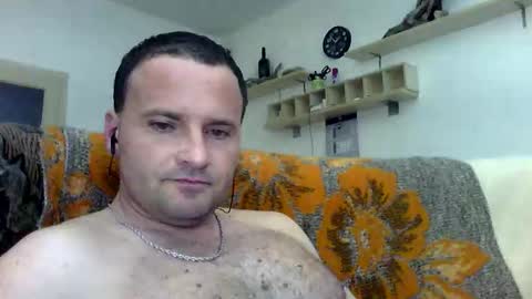 Snapshot of cheryloverboy chatting on 10-28-25, 11:51 cheryloverboy online show from 10-28-25, 11:51