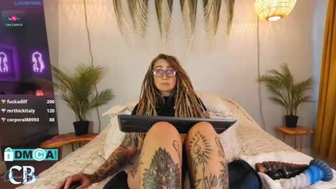 Snapshot of cheviblue chatting on 03-06-25, 06:59 Chevi Blue online show from 03-06-25, 06:59