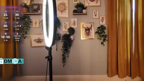 Snapshot of cheviblue chatting on 10-21-25, 01:45 Chevi Blue online show from 10-21-25, 01:45