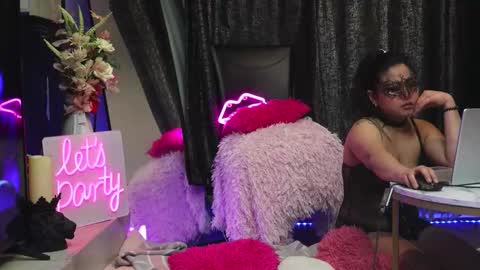 Chicababe29 online show from 02-18-26, 07:32