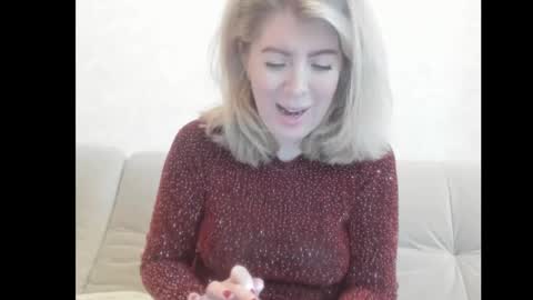 Snapshot of chicafortuna chatting on 10-13-25, 03:06 NBFG online show from 10-13-25, 03:06