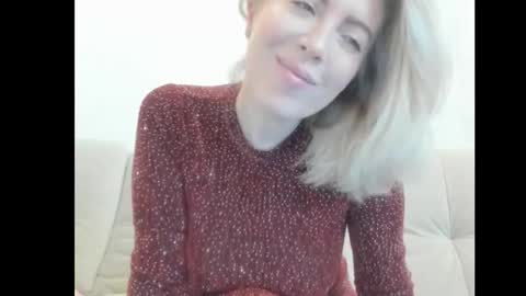 Snapshot of chicafortuna chatting on 10-16-25, 02:23 NBFG online show from 10-16-25, 02:23