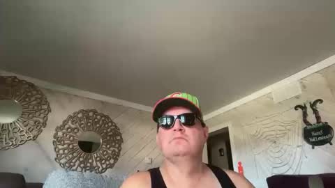 Snapshot of chicago23bulls chatting on 10-20-25, 08:20 chicago23bulls online show from 10-20-25, 08:20