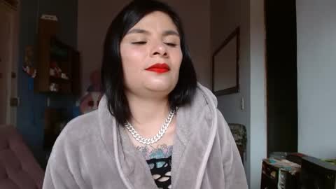 Snapshot of chicarita_fire chatting on 09-16-25, 08:21 Channel Fire online show from 09-16-25, 08:21