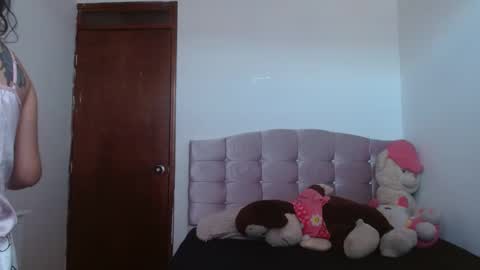 Snapshot of chicarita_fire chatting on 11-14-25, 12:26 Channel Fire online show from 11-14-25, 12:26