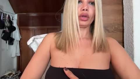 sexypau online show from 11-01-25, 08:22