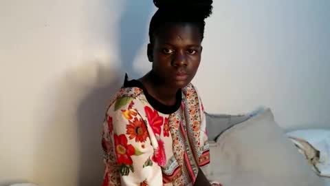 chichie_ online show from 05-31-26, 01:25