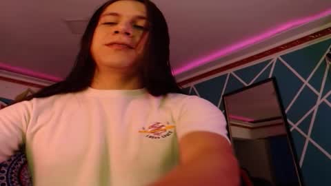 chico_explosivo online show from 12-16-25, 02:49