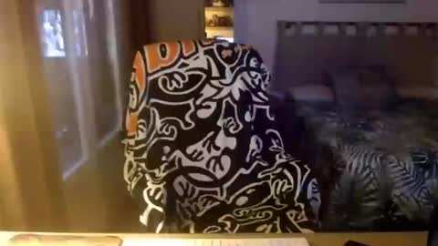 chicocam1983 online show from 02-15-25, 05:50