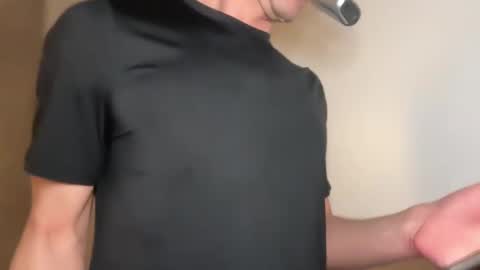 Snapshot of chiguy841 chatting on 03-03-25, 02:04 ChiGuy841 online show from 03-03-25, 02:04