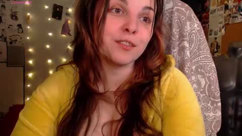 Snapshot of chill_saya chatting on 09-30-25, 12:37 Saya online show from 09-30-25, 12:37