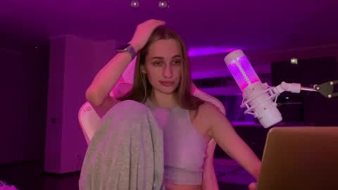 Goddess Vika - owner of all ur money online show from 12-25-24, 04:11