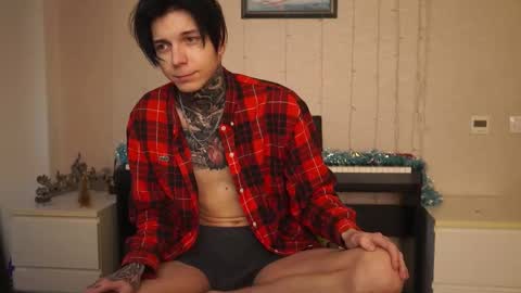 Snapshot of chillguy2k chatting on 12-22-24, 06:49 Rick online show from 12-22-24, 06:49