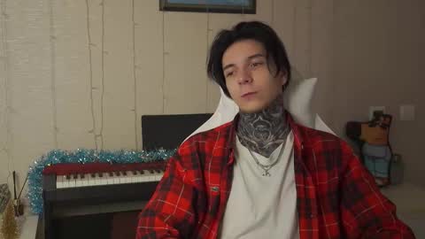 Snapshot of chillguy2k chatting on 01-03-25, 04:11 Rick online show from 01-03-25, 04:11