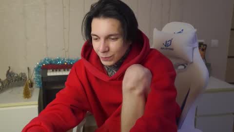 Snapshot of chillguy2k chatting on 01-03-25, 10:51 Rick online show from 01-03-25, 10:51