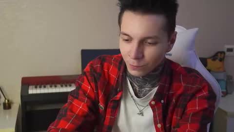 Snapshot of chillguy2k chatting on 01-21-25, 05:09 Rick online show from 01-21-25, 05:09