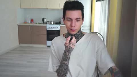 Snapshot of chillguy2k chatting on 01-29-25, 06:01 Rick online show from 01-29-25, 06:01