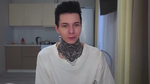 Snapshot of chillguy2k chatting on 01-30-25, 02:27 Rick online show from 01-30-25, 02:27