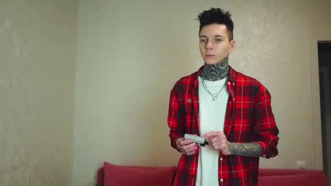 Snapshot of chillguy2k chatting on 02-05-25, 04:58 Rick online show from 02-05-25, 04:58