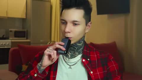 Snapshot of chillguy2k chatting on 02-18-25, 09:53 Rick online show from 02-18-25, 09:53