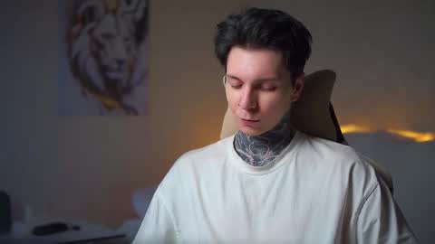 Snapshot of chillguy2k chatting on 09-27-25, 02:55 Rick online show from 09-27-25, 02:55