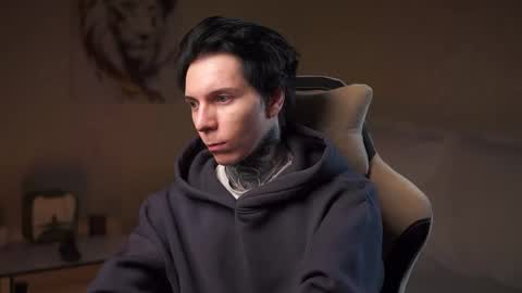 Snapshot of chillguy2k chatting on 11-24-25, 04:40 Rick online show from 11-24-25, 04:40