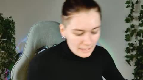 Bella online show from 03-17-26, 09:12