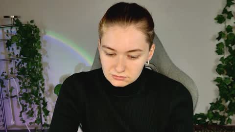 Bella online show from 04-19-26, 05:18