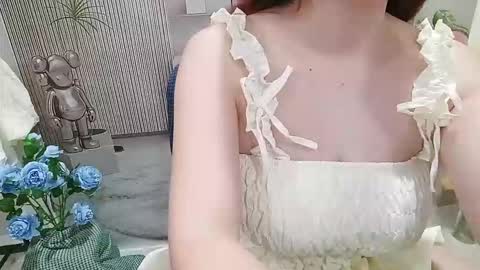 Snapshot of chillylove chatting on 10-17-25, 01:42 Jani online show from 10-17-25, 01:42