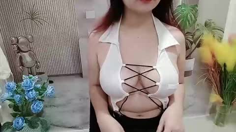 Snapshot of chillylove chatting on 10-20-25, 12:33 Jani online show from 10-20-25, 12:33