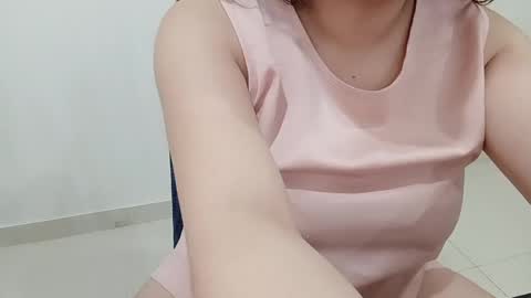 Jani online show from 05-28-26, 01:25