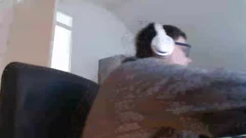 chillzonecam online show from 10-17-25, 11:46