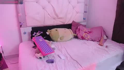 sophia online show from 02-26-25, 09:37