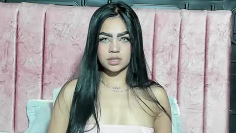 Snapshot of chistail_ chatting on 12-03-25, 03:10 Cristal online show from 12-03-25, 03:10