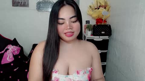 miss chixxie online show from 10-15-25, 03:12