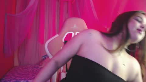 chloe online show from 12-04-25, 02:59