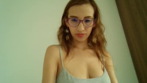 Chloe Bitelly online show from 02-19-26, 08:16