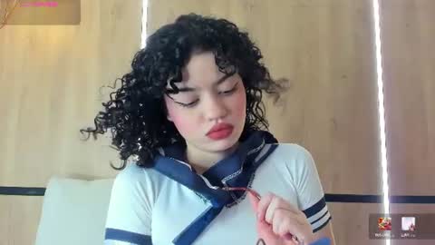Snapshot of chloe_cortez chatting on 07-10-26, 11:35 chloe online show from 07-10-26, 11:35