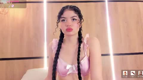 Snapshot of chloe_cortez chatting on 07-29-26, 10:13 chloe online show from 07-29-26, 10:13
