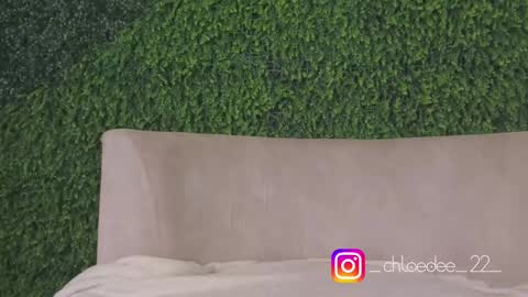 Chloe online show from 10-04-25, 11:19